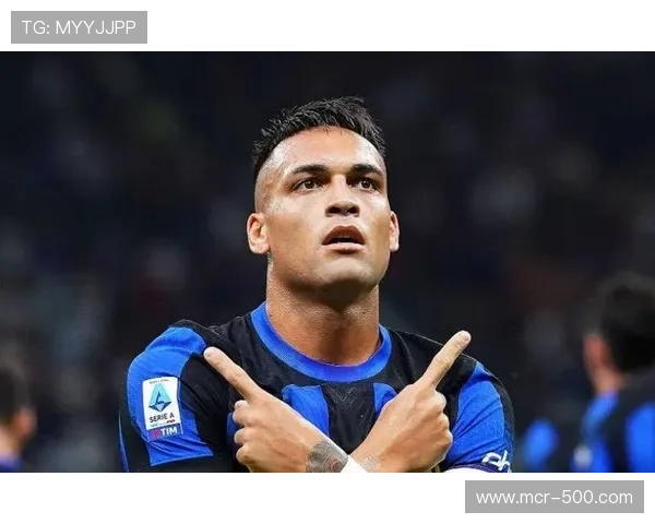 劳塔罗禁区左脚劲射破门，射手王姿态引领争冠